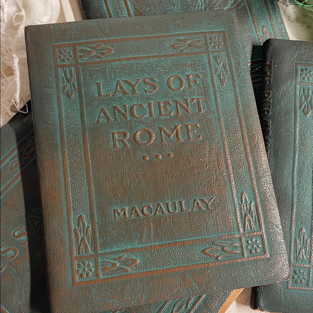 1920’s Green Leather-Bound Famous Authors Set 4 - Picture 4 of 12